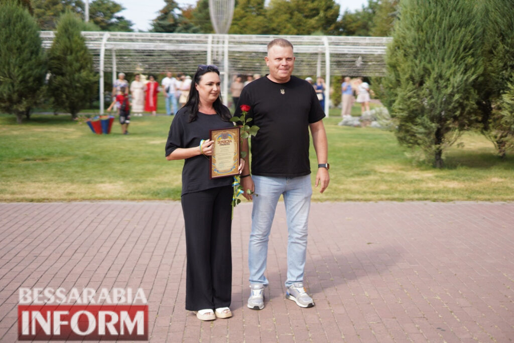 На головній площі Білгорода-Дністровського відбулися урочистості з нагоди Дня Незалежності України - кого відзначили нагородами до свята