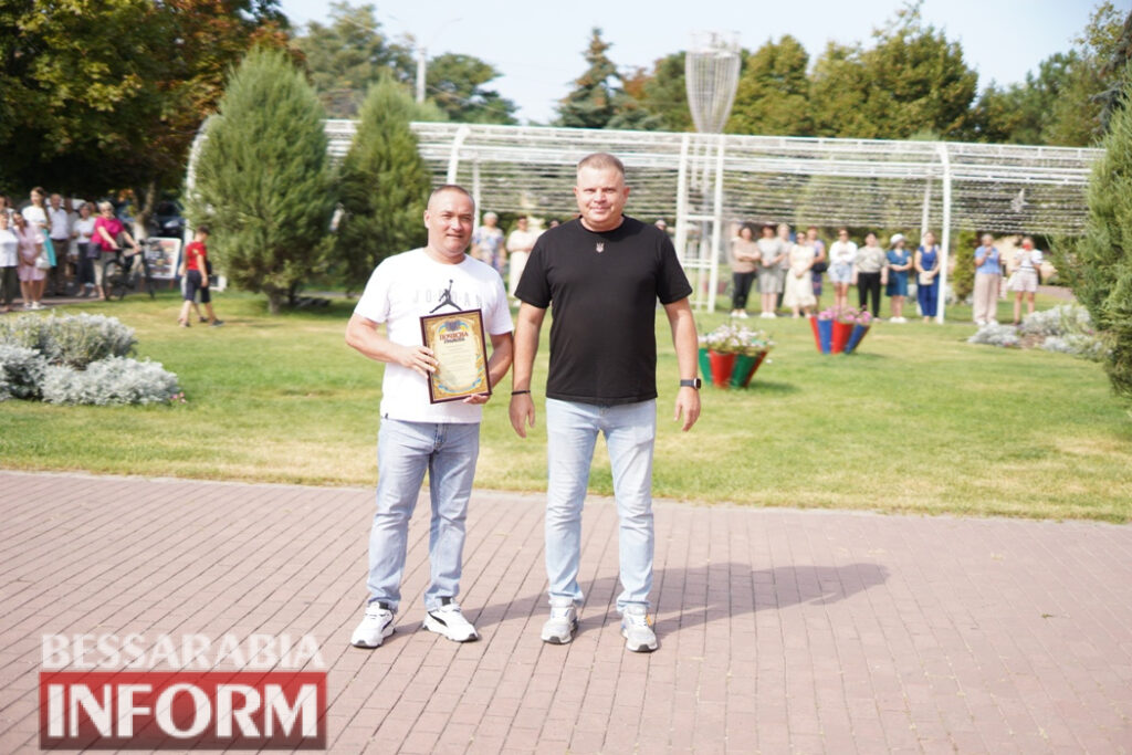 На головній площі Білгорода-Дністровського відбулися урочистості з нагоди Дня Незалежності України - кого відзначили нагородами до свята