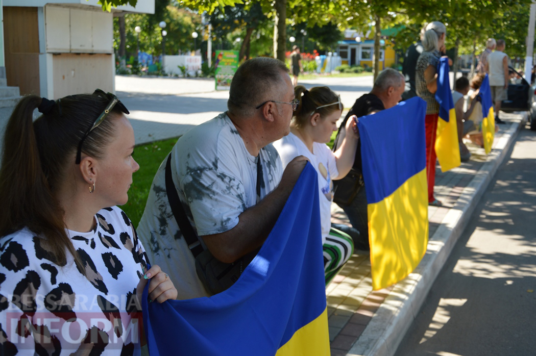 В Кілії попрощалися з загиблим солдатом Олександром Кожухарем, якого нещодавно нагородили "Золотим Хрестом"