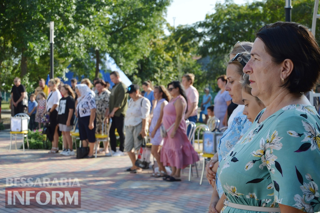 Кілійська школа увічнила своїх загиблих на війні випускників величезними муралами та дошками пошани