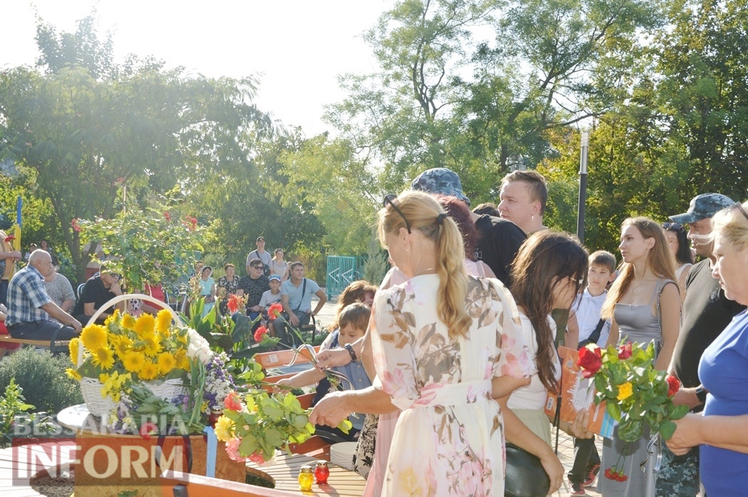 Кілійська школа увічнила своїх загиблих на війні випускників величезними муралами та дошками пошани