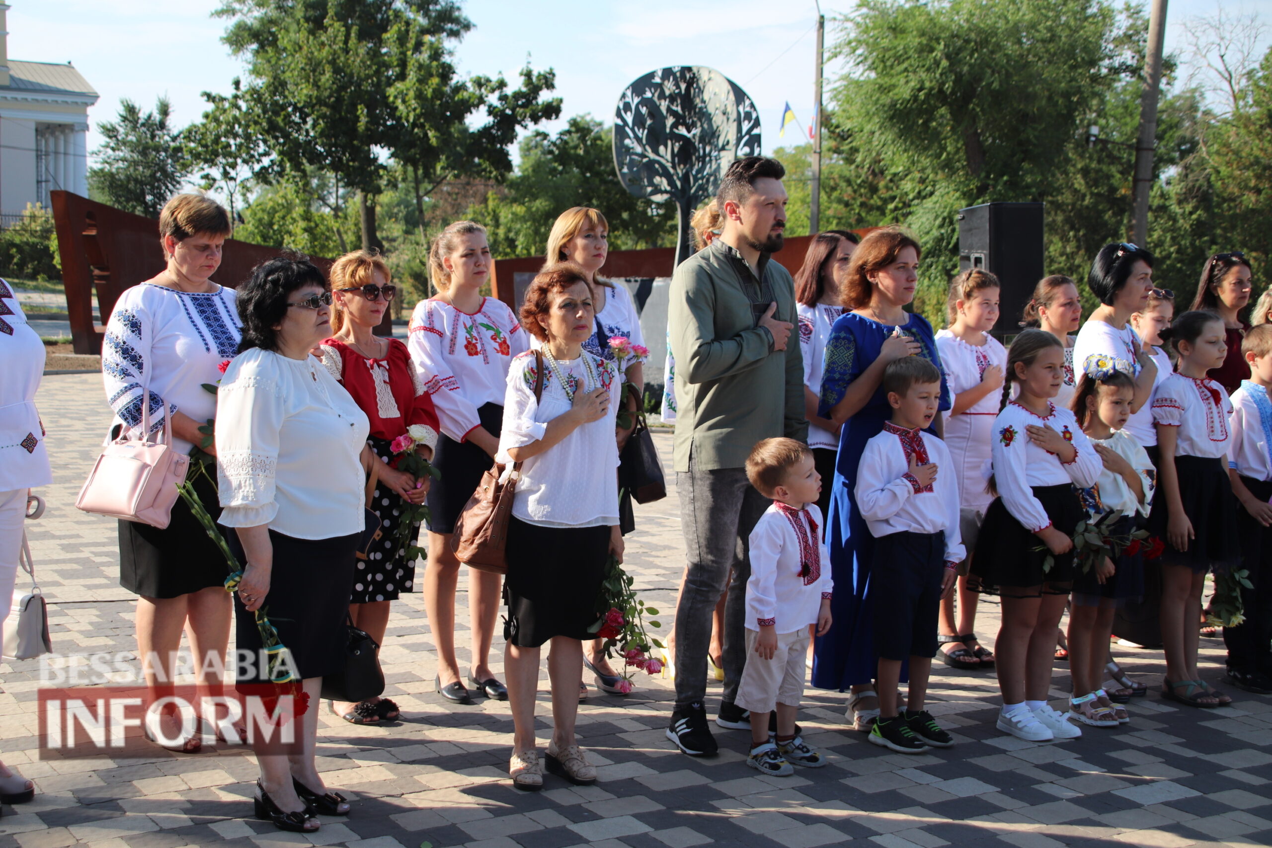 Патріотично та з подякою до захисників: у Болграді відзначили 32 річницю Незалежності України