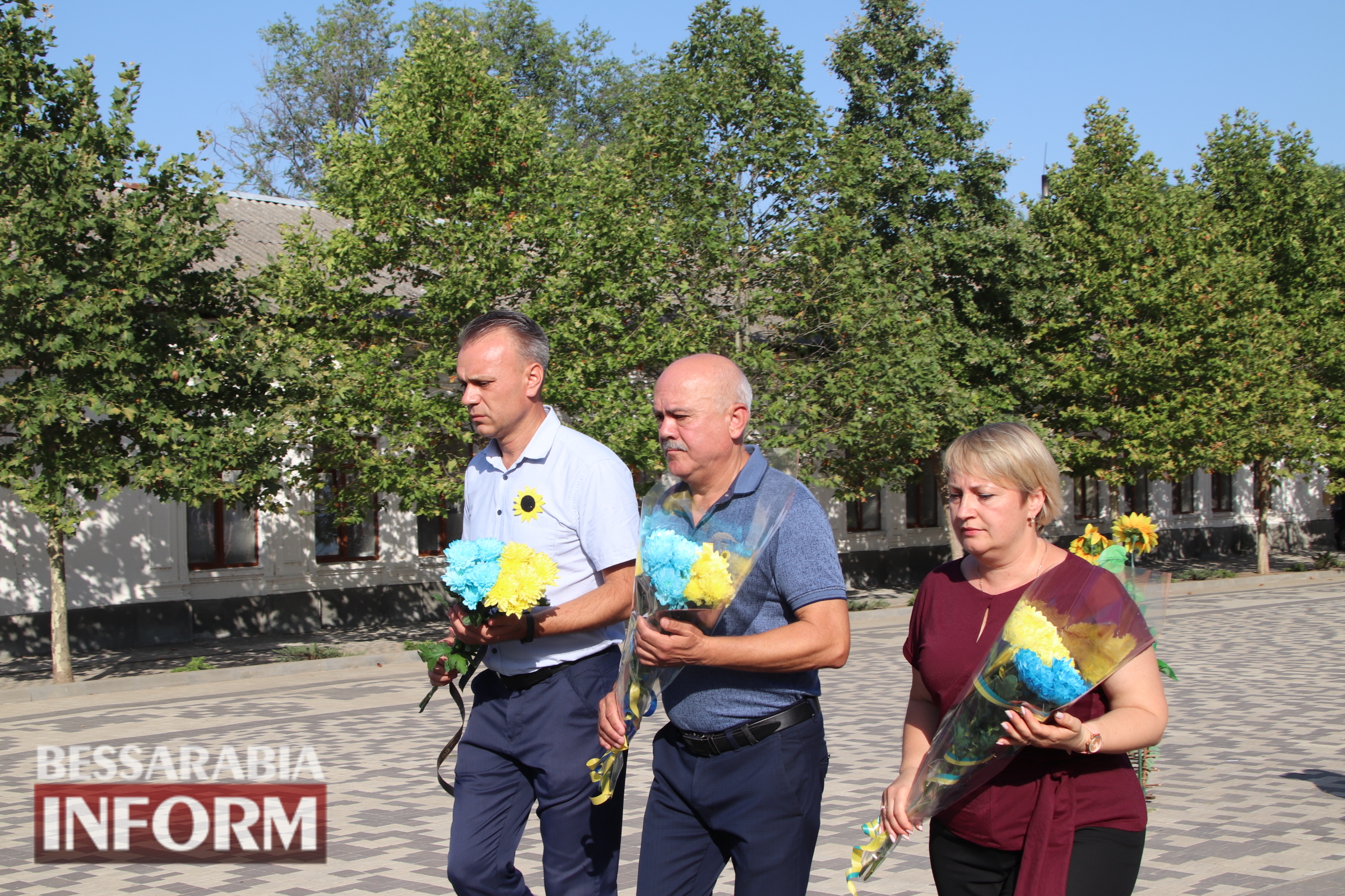 Щоб пам'ять була живою: у Болграді передали нагороди сім'ям загиблих захисників України та приєдналися до Всеукраїнської акції «Сонях»