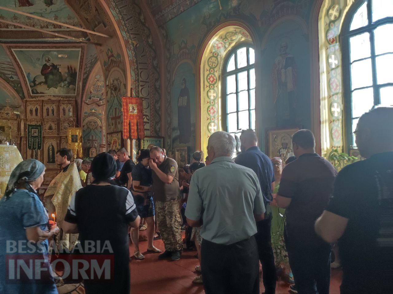 В Кілії попрощалися з загиблим солдатом Олександром Кожухарем, якого нещодавно нагородили "Золотим Хрестом"