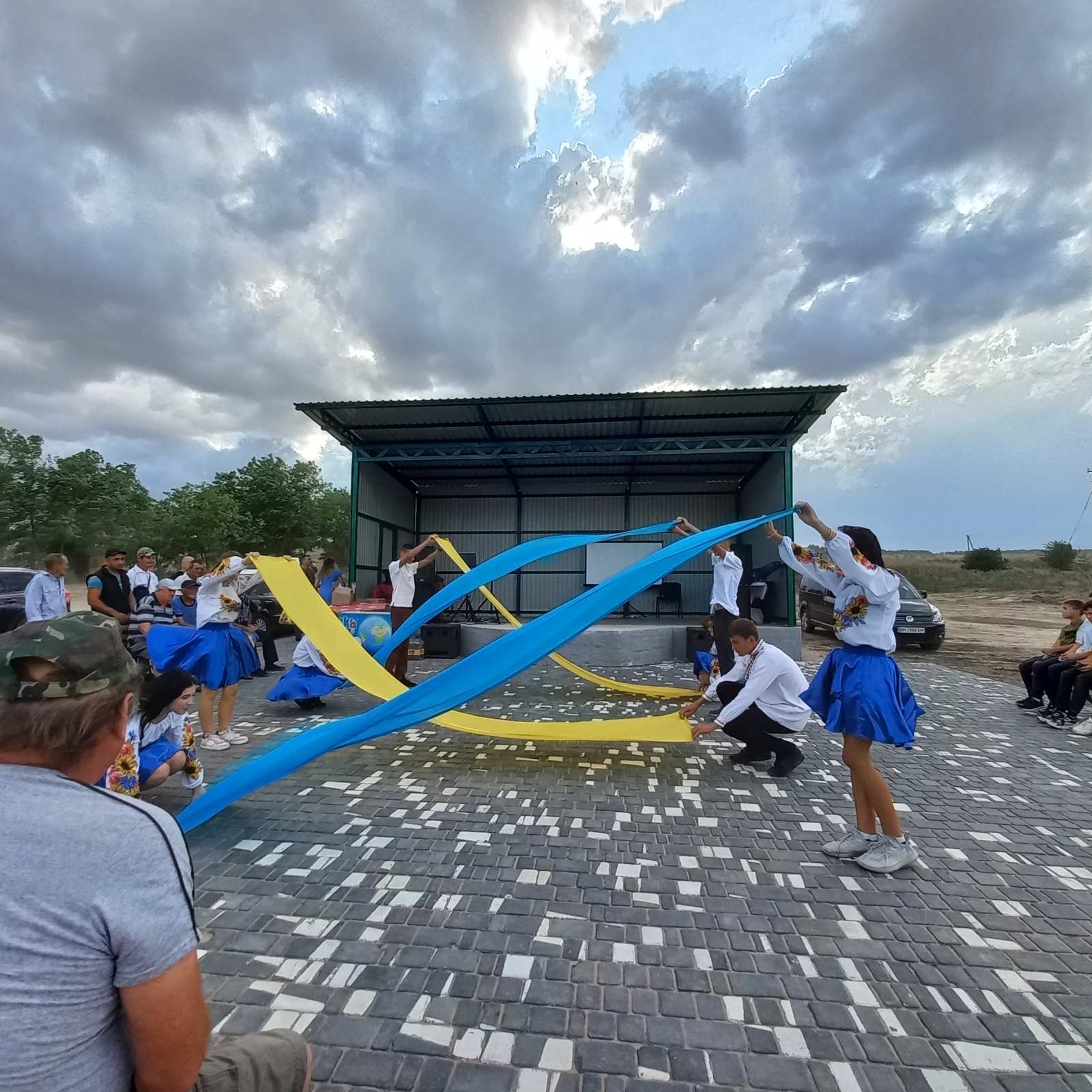 В Тарутинській громаді урочисто відкрили парк для активного відпочинку місцевих жителів: з концертом, ростовими ляльками та врученням подяк