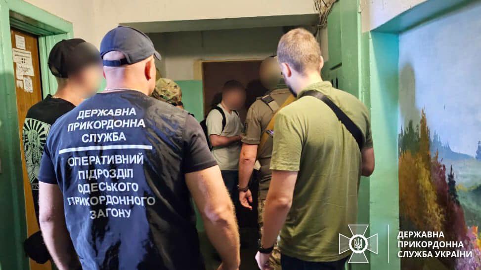 На Одещині затримали вчителя-мистецтвознавця, який нав’язував дітям російську пропаганду