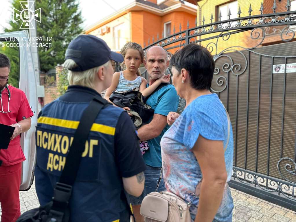 На Одещині через зарядний пристрій акумуляторної батареї загорівся житловий будинок - постраждали чоловік та чотири дитини