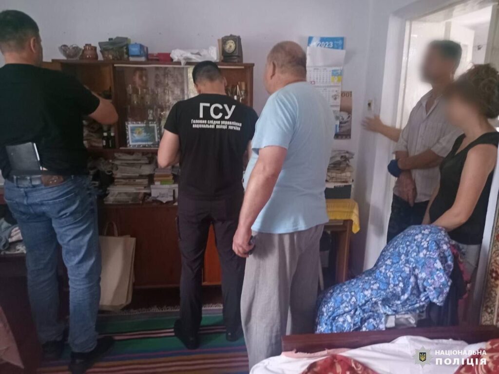 «Допомагали» військовозобов’язаним «відкосити» від призову: керівництво Білгород-Дністровської ВЛК викрили на корупції