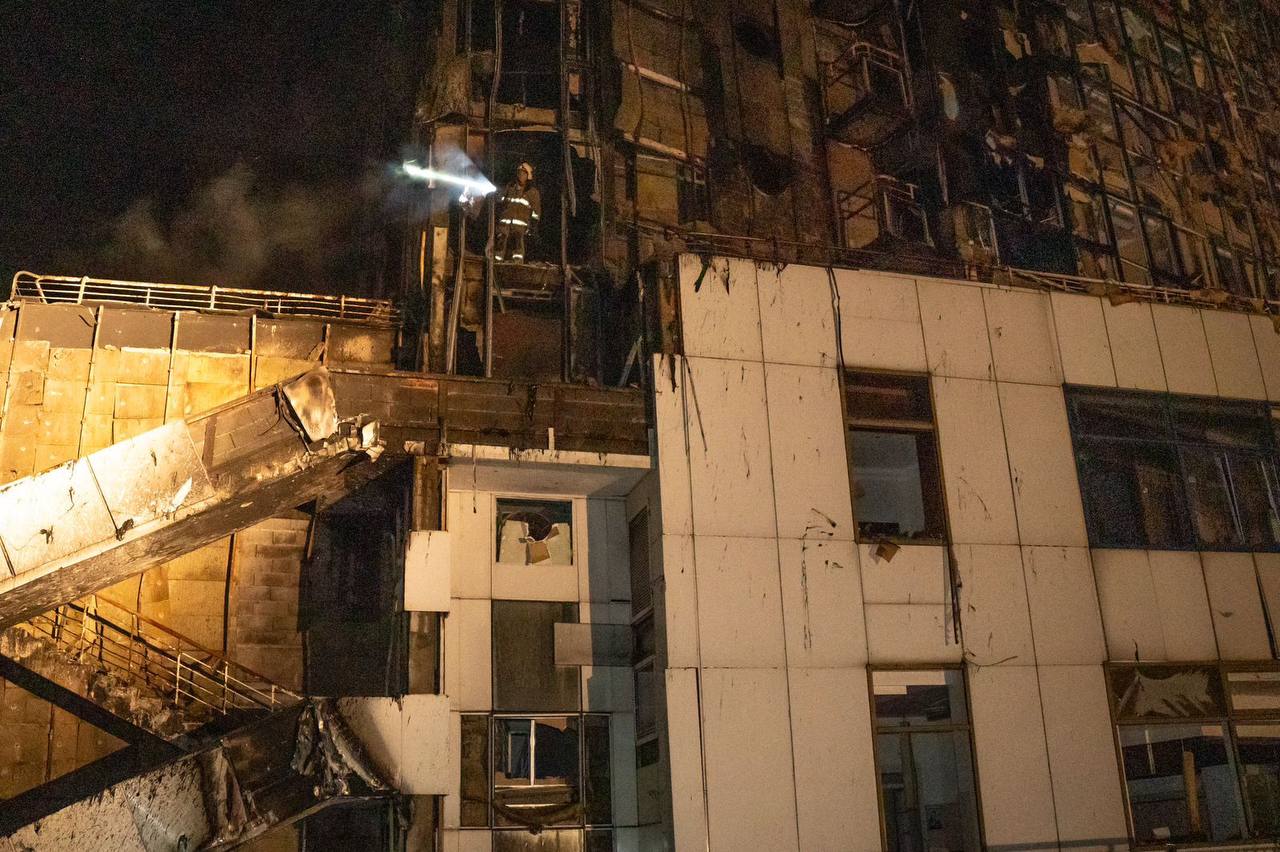 Российские террористы атаковали область ударными беспилотниками и двумя видами ракет: пострадали известные здания Одессы