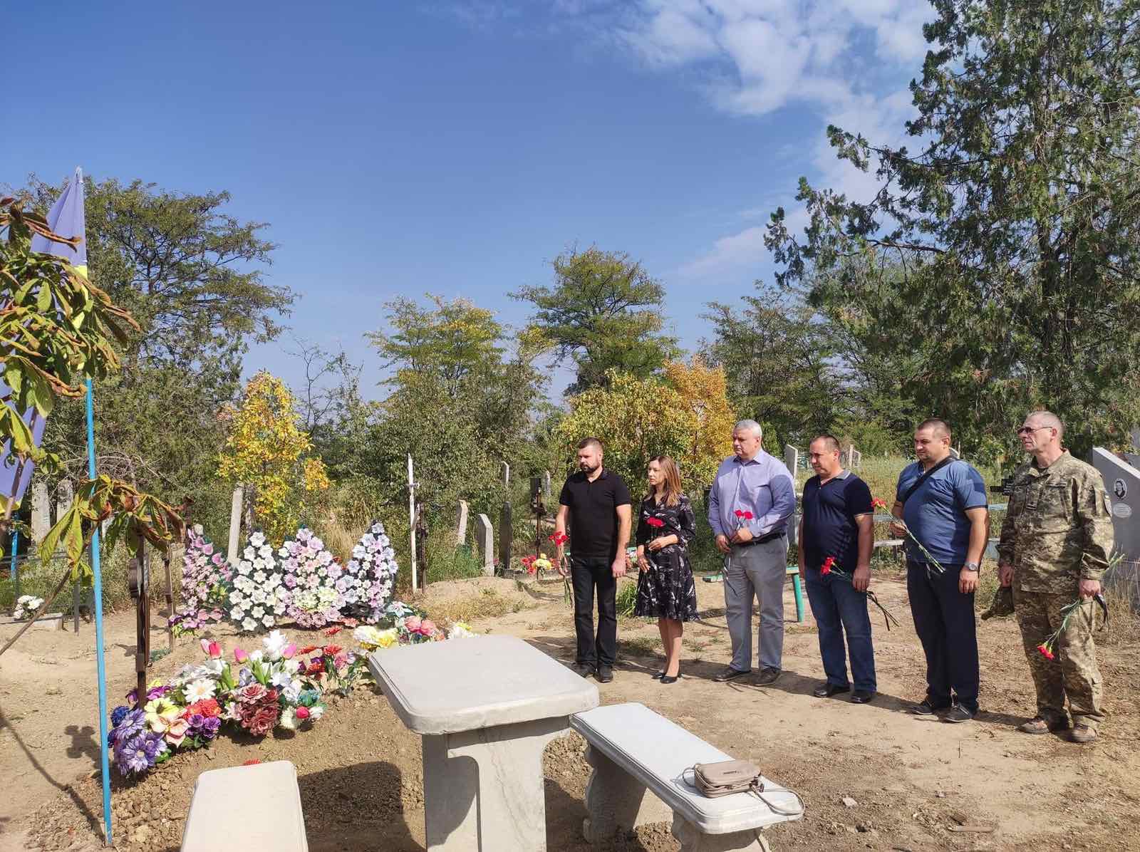 Посещением могил павших Героев, торжествами и важными подарками для воинов ПВО в Килии отметили День Защитников и Защитниц