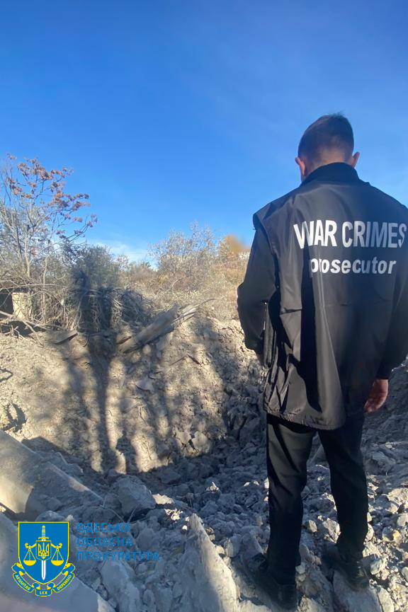Четверо постраждалих, пошкоджені техніка та будівля: наслідки вранішньої атаки ворога по Одещині