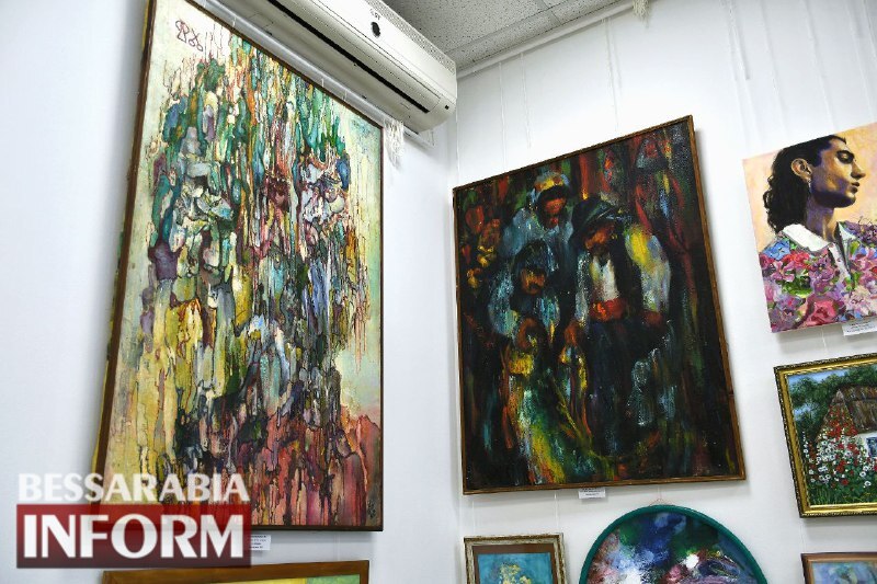 Магия искусства: открытие ежегодной традиционной региональной выставки "Буджацкая палитра" в Измаиле - как попасть