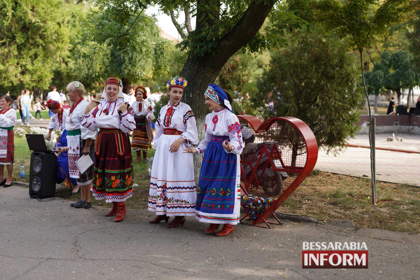 Творча толока «Усі свої» об’єднала людей з різних куточків Білгород-Дністровщини ─ все заради допомоги ЗСУ (фоторепортаж)