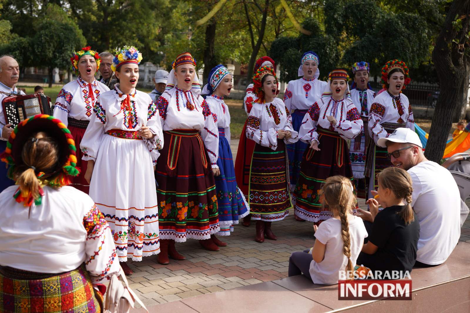 Творча толока «Усі свої» об’єднала людей з різних куточків Білгород-Дністровщини ─ все заради допомоги ЗСУ (фоторепортаж)