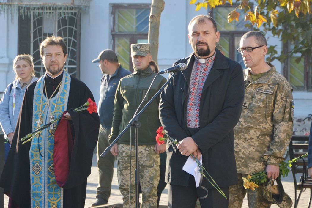 Сльози були на очах у кожного - в Кілії до Дня міста урочисто відкрили "Алею Слави"