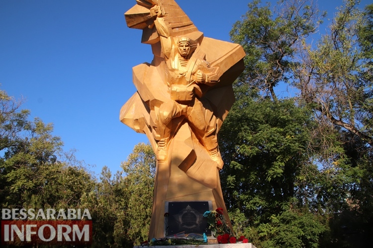 Імена героїв у пам'яті людської: у Болграді вшанували пам'ять воїнів 8-ї парашутно-десантної роти, які трагічно загинули 34 роки тому