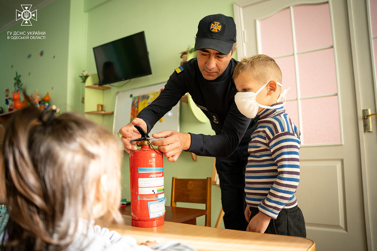 Вихованці одного з дитсадків Аккерману покидали приміщення у диму разом з пожежниками