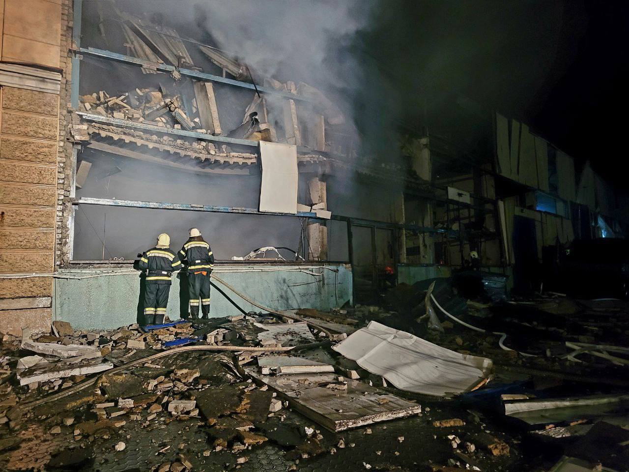 Ужасная ночь для Одессы: воронки в центре города, разрушенные здания и раненые жители