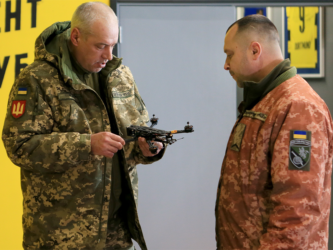 Григорій Козловський і «Рух» знову закупили для артилеристів 45-ї ОАБр десятки дронів