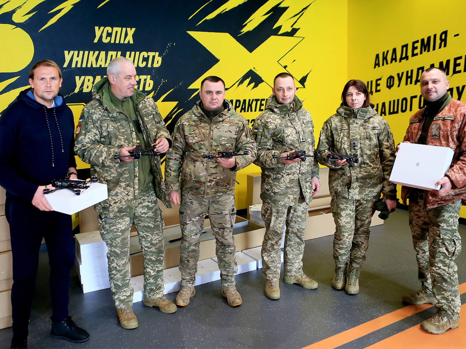 Григорий Козловский и «Рух» снова закупили для артиллеристов 45-й ОАБр десятки дронов