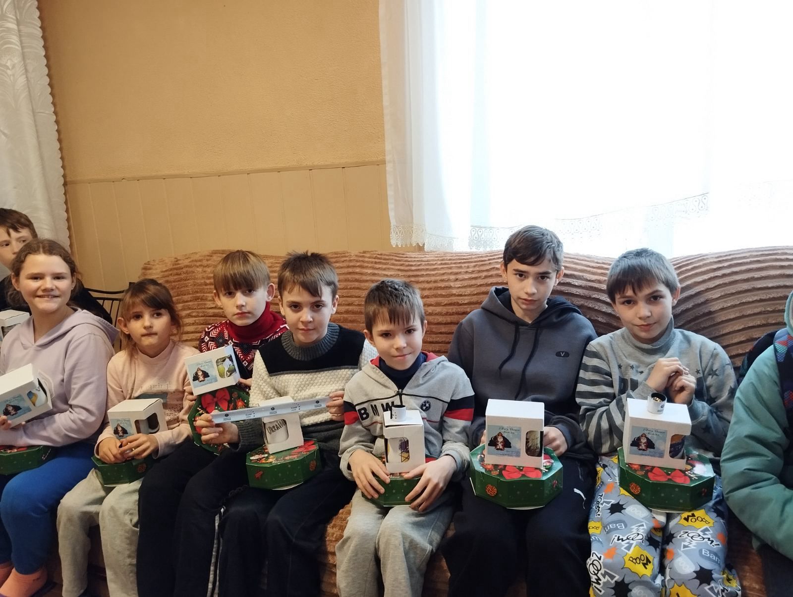 Оперативне угрупування військ "Дунай" та поліція Болграду дарують радість для дітей з важкою долею