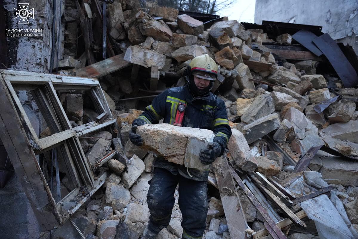 В центре Одессы обрушился дом ─ фото