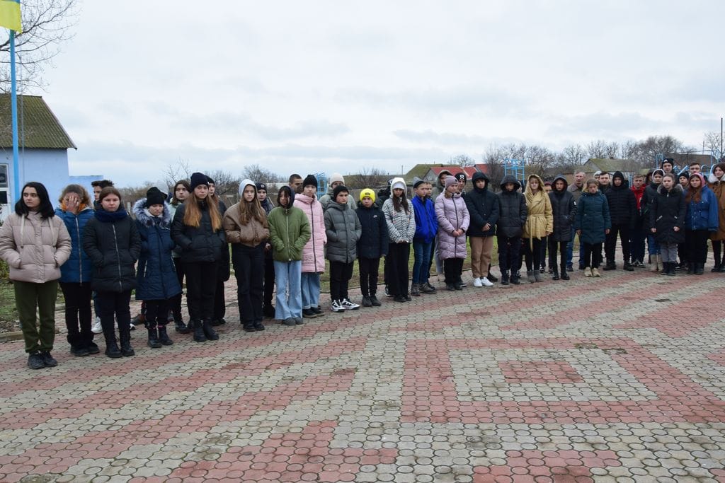 В Саратській громаді до Дня Збройних сил України відкрили декілька меморіальних табличок з іменами Героїв