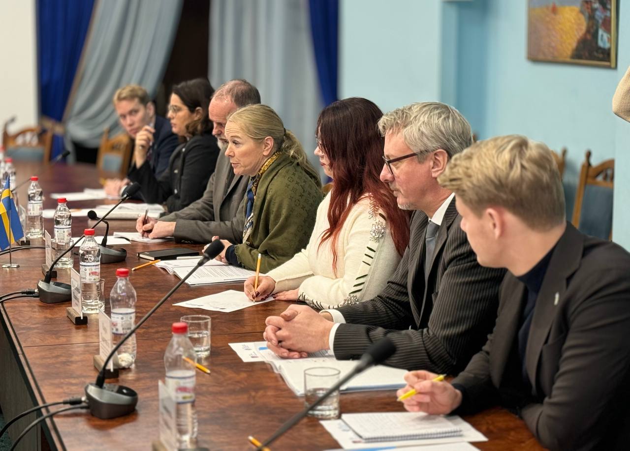 Олег Кіпер обговорив ситуацію в Одеському регіоні з делегацією зі Швеції