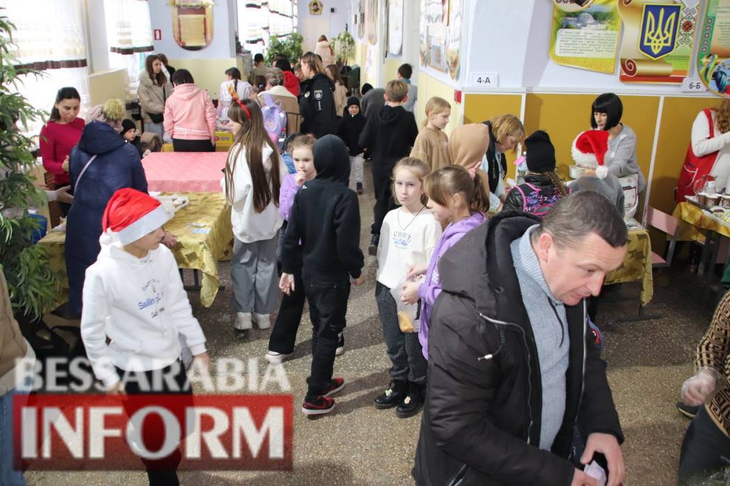 Болградская гимназия имени Г. С. Раковского собрала на помощь морпешкам более полусотни тысяч гривен