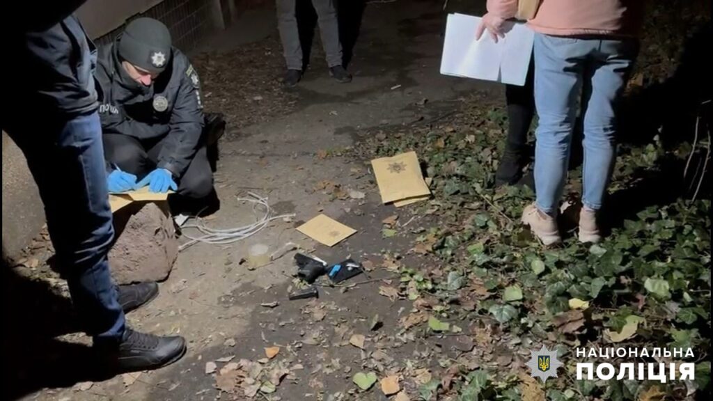 Ймовірно, орудували з 2017 року: на Одещині поліцейські затримали банду злочинців, які грабували самотніх літніх людей