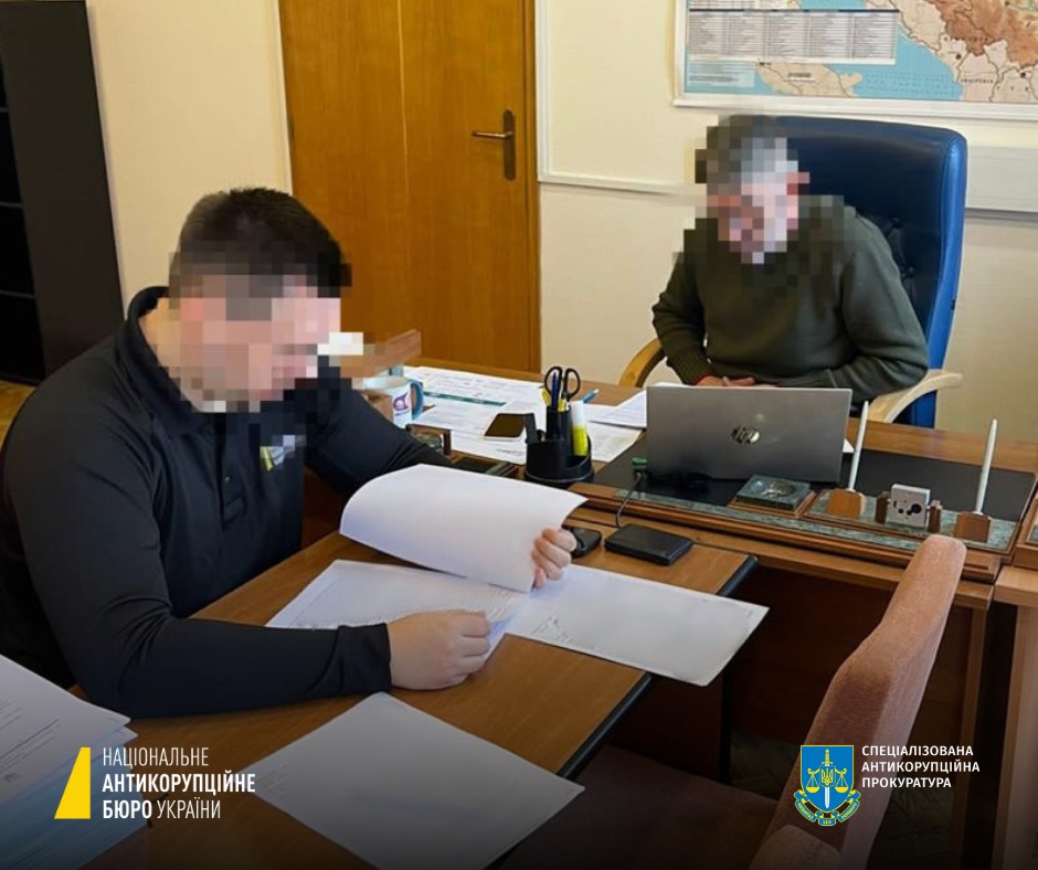 Привласнили 32 баржі на понад 80 млн гривень: колишні депутати Одеської облради та екскерівник УДП організували злочинну схему