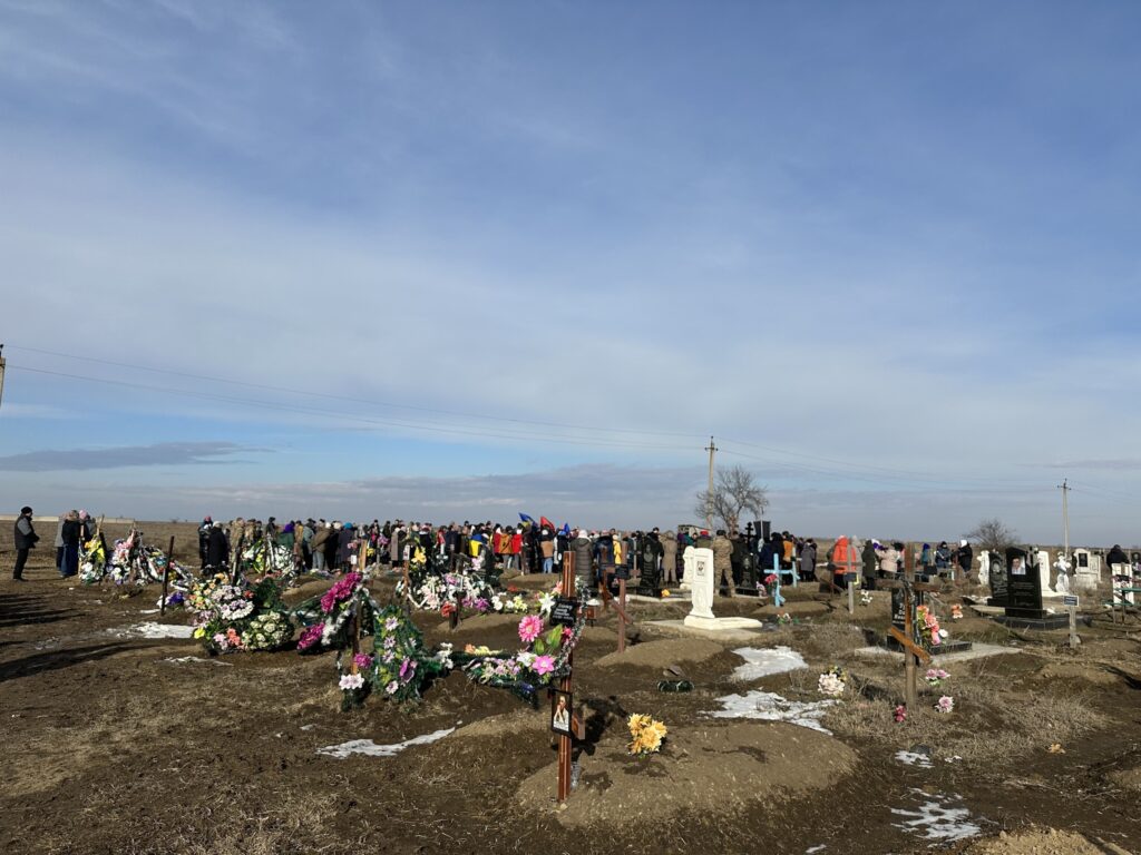Саф’янівська громада провела в останню путь 26-річного Івана Приходцева, який у червні минулого року загинув на Донеччині