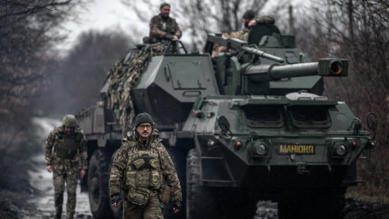 «Украинцы не сдаются. Но эта сложная война истощает»: обзор прессы на два года войны РФ против Украины