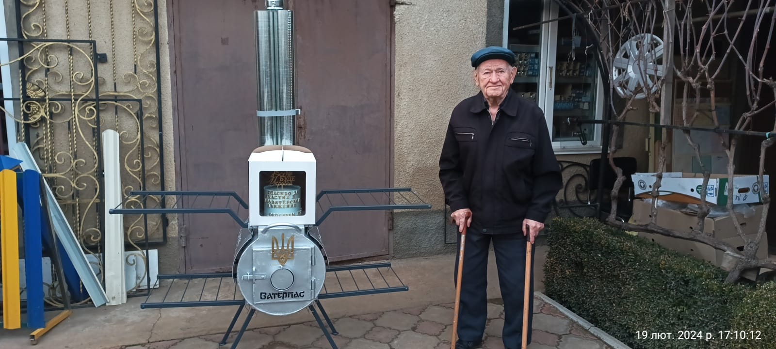 У Тарутинській громаді 101-річний ветеран Другої світової допомагає захисникам України