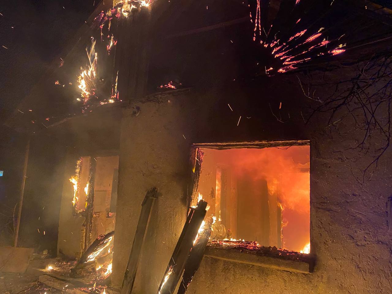 На Измаильщине ночью произошло два пожара: один из них - с летальным исходом