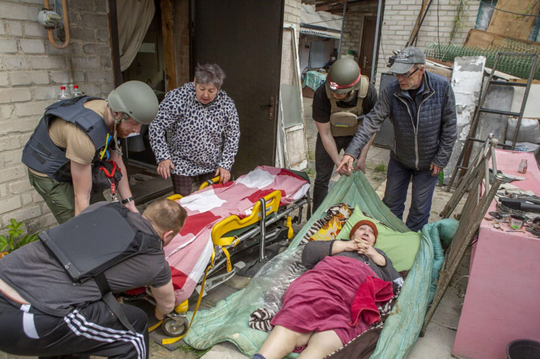 Гуманитарный фронт: международный благотворительный "Фонд Добра и Любви" Александра Дубового два года войны постоянно работает на победу Украины