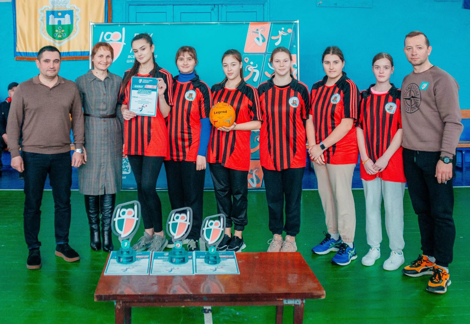 В Татарбунарах соревновались юные волейболистки во втором этапе всеукраинских соревнований "Бок о бок"