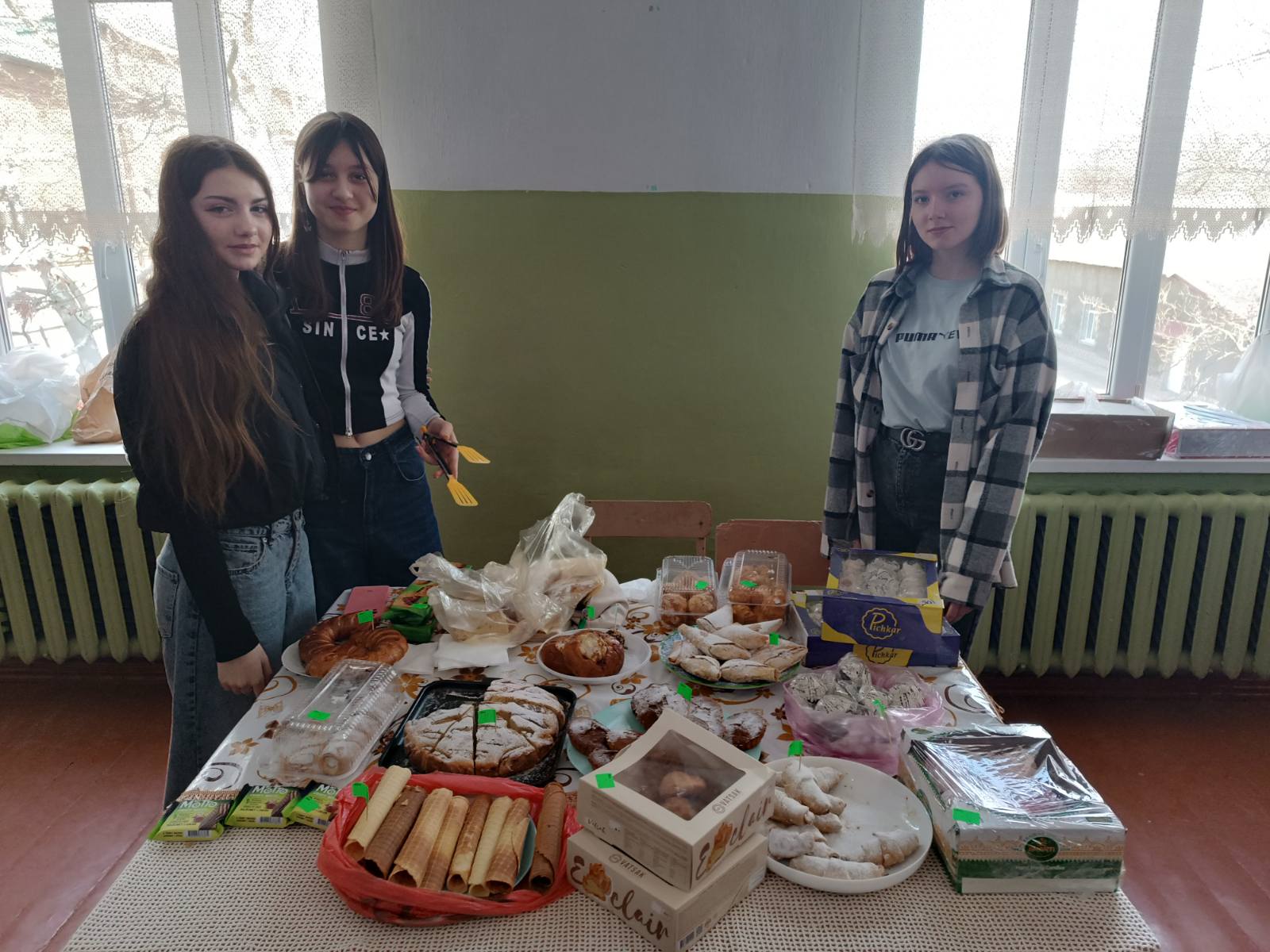 Ученики одного из лицеев Болградской общины собрали 29 тысяч гривен в помощь морпехам
