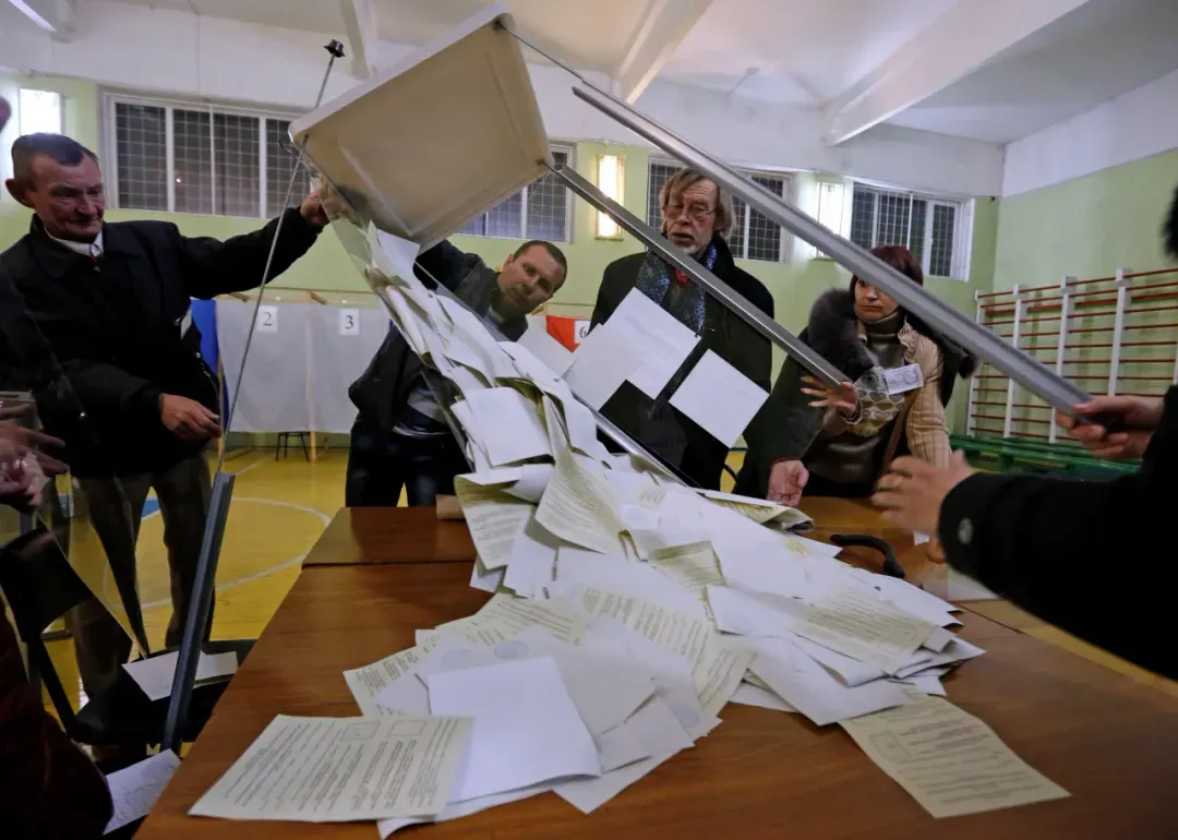 Десята річниця "псевдореферендуму" в Криму: хроніка окупації Автономної Республіки