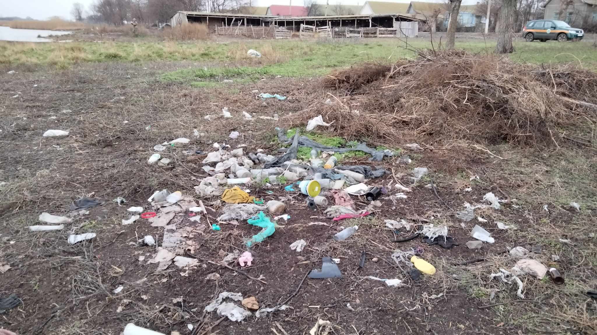 У селі Білгород-Дністровського району місцеву річку забруднюють відходами тваринництва