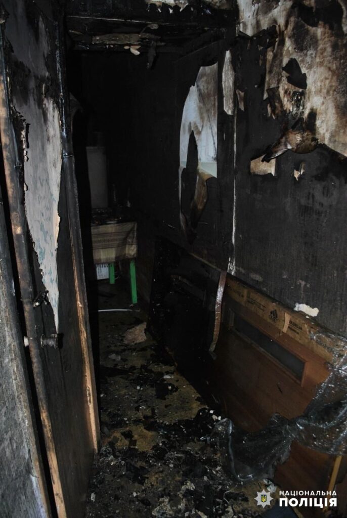 Мати залишила вдома одного: в Одесі на пожежі через пустощі з вогнем серйозно постраждав 4-річний хлопчик