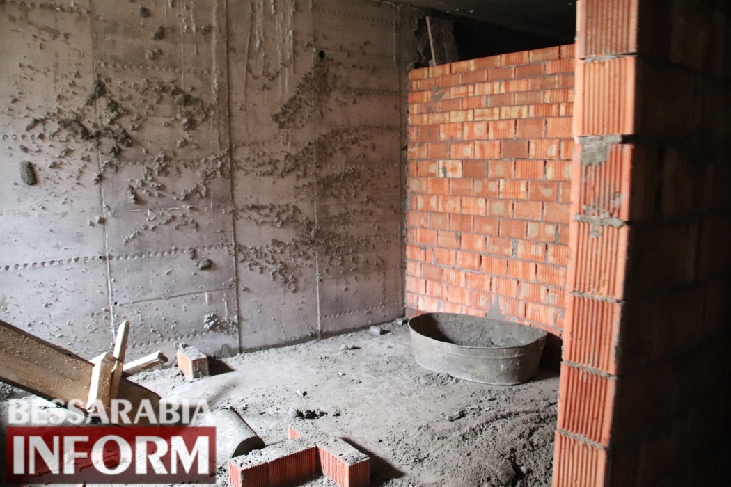 Жителям села Табаки Болградской общины рассказали, когда закончится строительство укрытия для местного учебного заведения