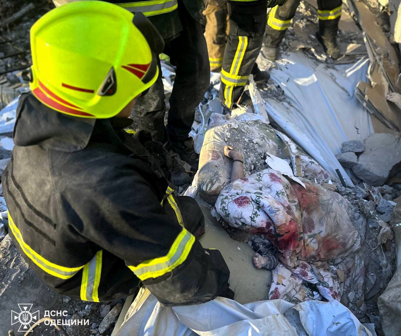 Число жертв в Одессе в результате дроновой атаки увеличилось - рядом с мамой нашли тело младенца