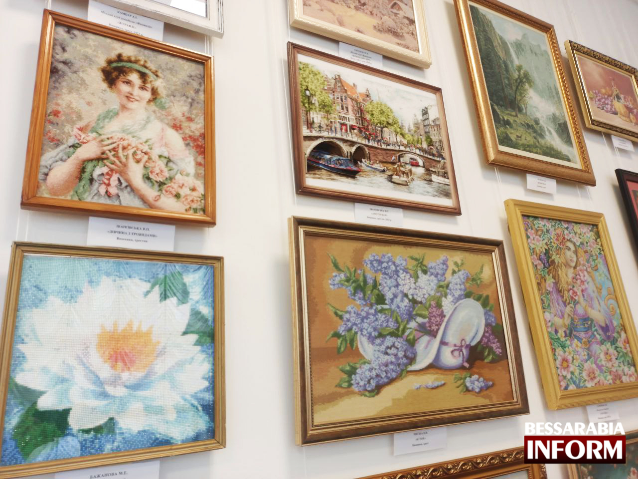 В Измаиле открыта для зрителей уникальная выставка из 700 различных работ, выполненных женщинами