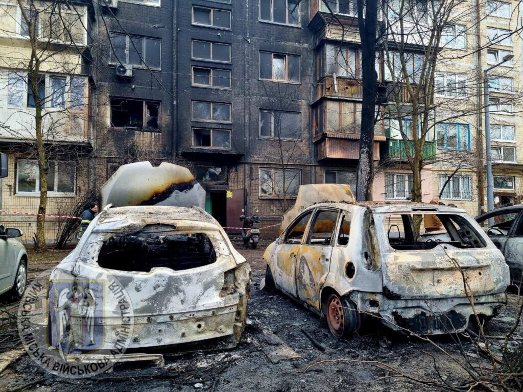После долгого перерыва враг атаковал Киев 31 ракетой: есть пострадавшие и повреждения