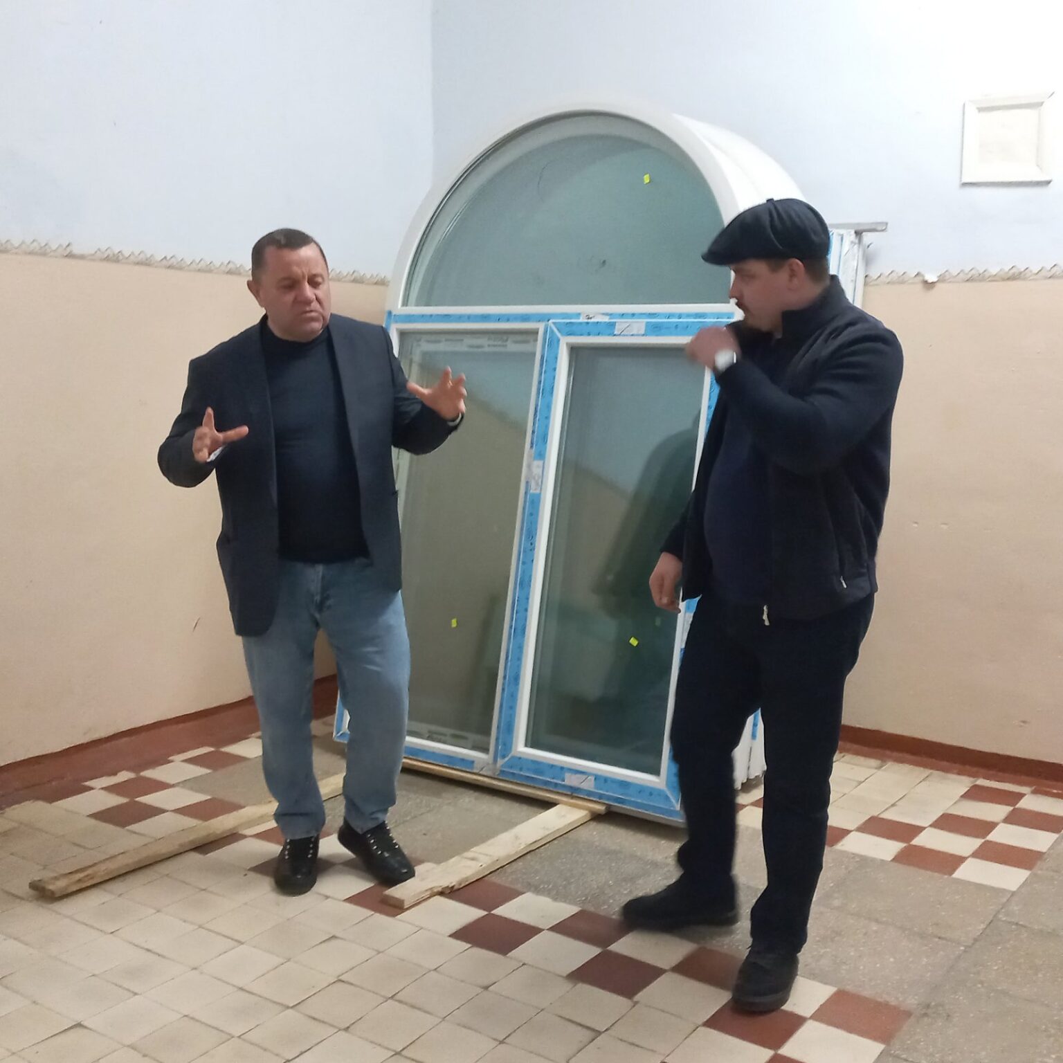 В Тарутинском лицее будут обновлять окна: замены ждут десятки кабинетов