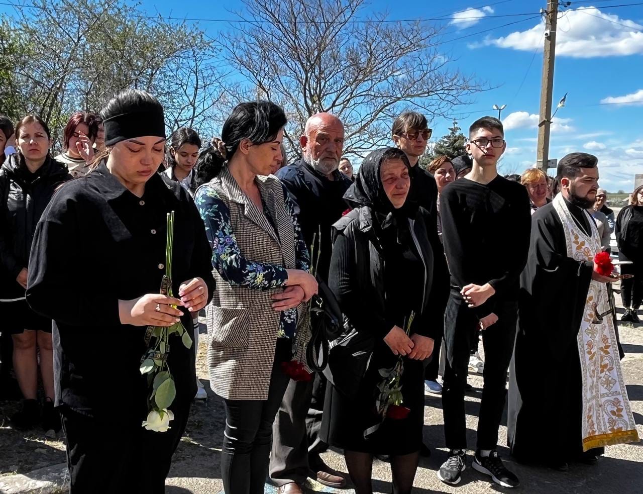 В селе Криничное открыли мемориальную доску в честь погибшего Героя Семена Демирова