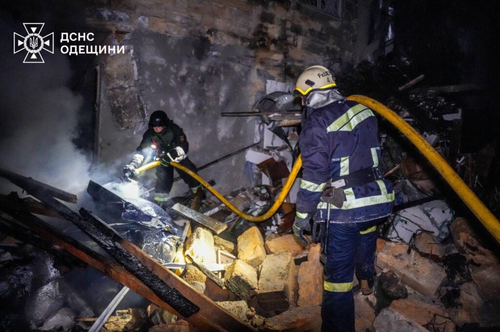 Пошкоджені будинки та багато постраждалих, серед яких є діти: рф атакувала Одесу "шахедами"