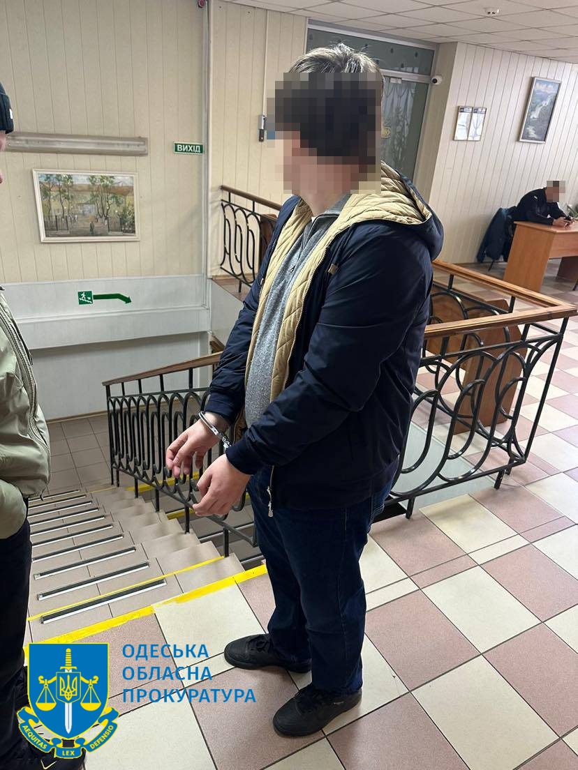 35 тисяч доларів за працевлаштування до прокуратури: в Одесі судитимуть шахраїв