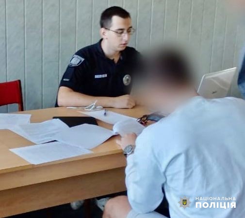 Псевдоволонтер ошукав жительку Одещини на понад мільйон гривень